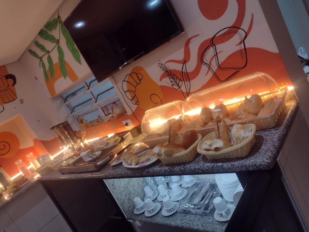 Attriun Hotel 과룰류스 외부 사진